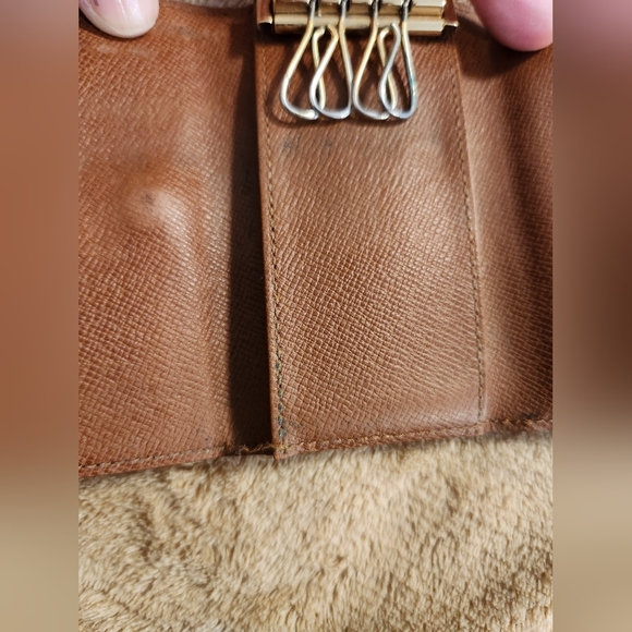 Authentic Louis Vuitton Multicles Key Chain Case Holder Wallet - Picture 10 of 13